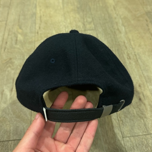 VANS Blue Hat Wool Cap Leather Strapback Red Block Lettering Baseball Cap - Picture 2 of 3